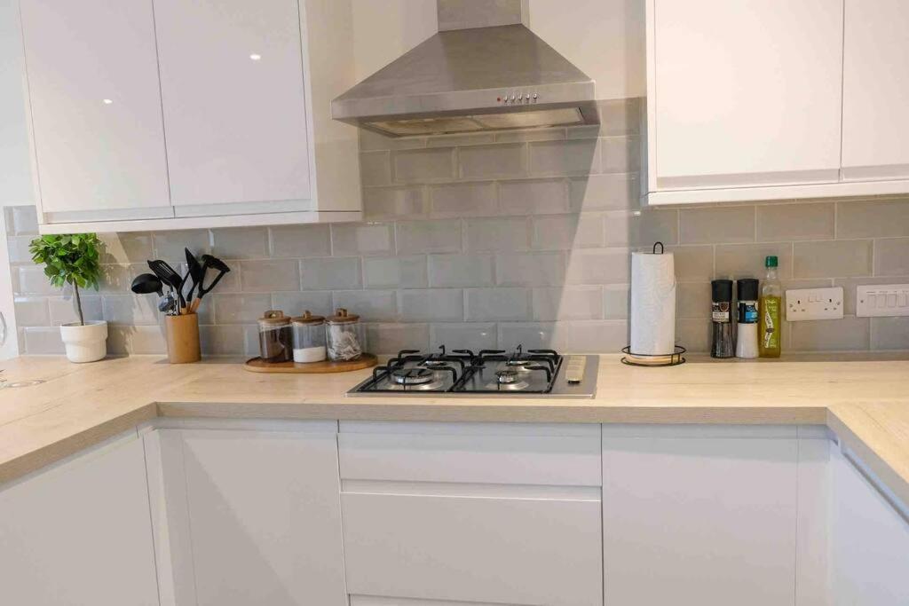 Garden Of Eden 1 Bedroom Flat In Fishponds Bristol Dış mekan fotoğraf